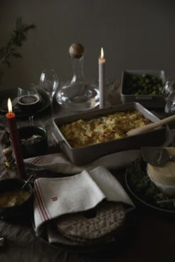 Sagaform Flora Ovenschaal Beige -Huis Keuken 508981 01 5 EnvironmentImage 7054f50385