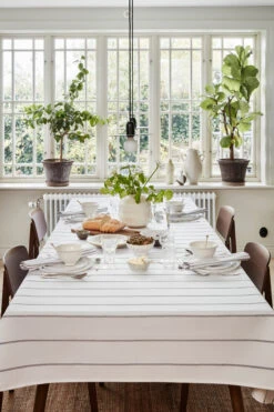 Tvärs Tafelkleed Grijs 5 Tvärs Tafelkleed Grijs -Huis Keuken 513701 01 3 EnvironmentImage 917ea36d70