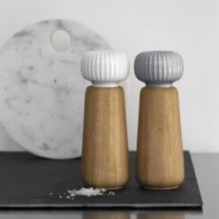 Kähler Hammershøi Kruidenmolen Groot 8 Kähler Hammershøi Kruidenmolen Groot -Huis Keuken p 22462 01 hammershoi grinders white and marble 26f0c6af55